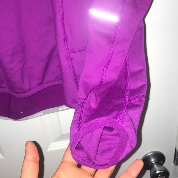 Nike Hooded Running Dri Fit Jacket - Picture 2 of 5